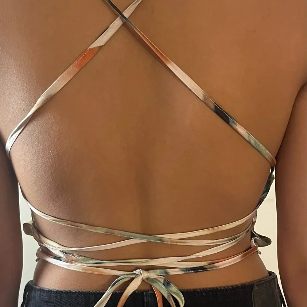 Backless Top - Picture 1 of 4